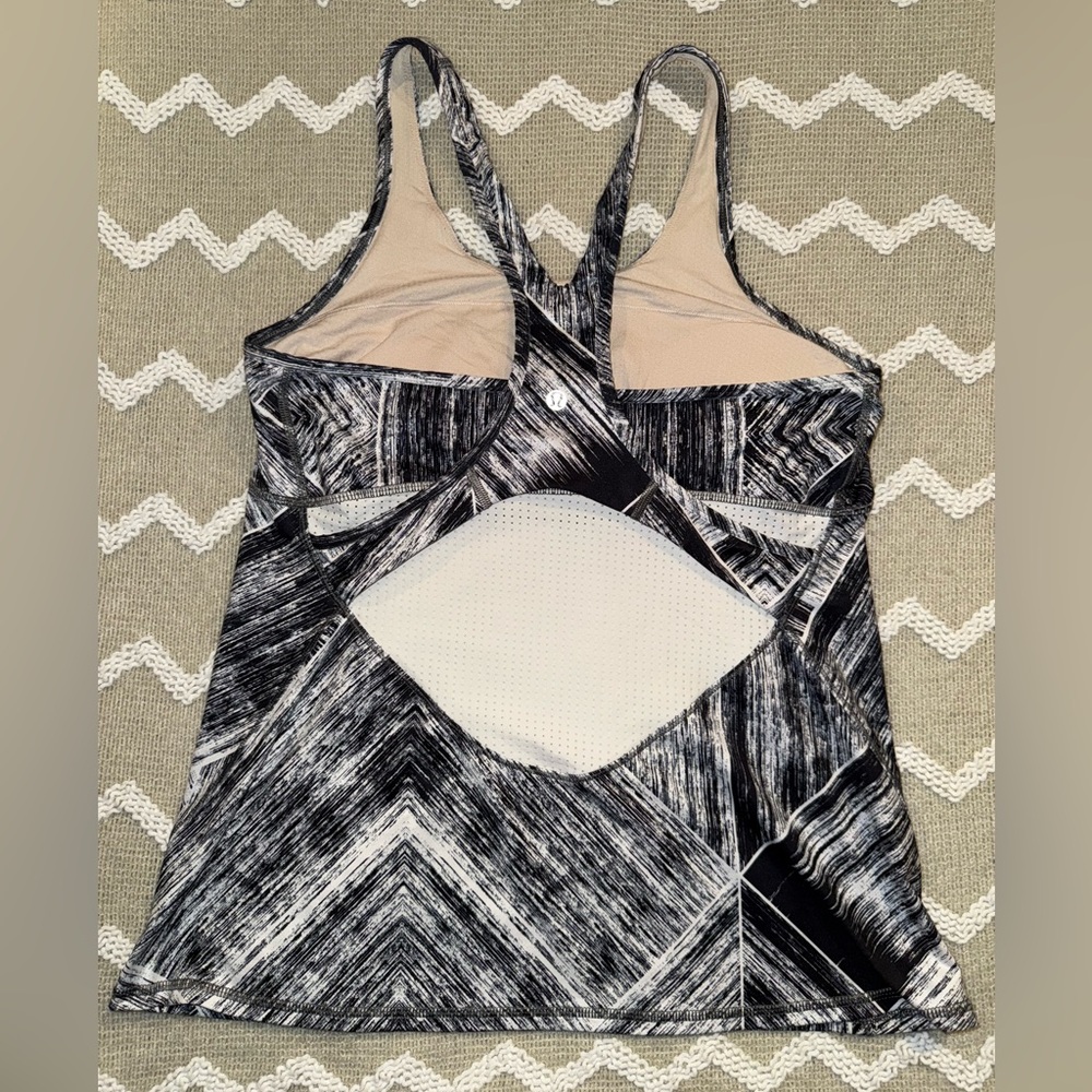Lululemon Black and White Patterned Tank Top size 12